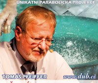 Koncert Tomáše Pfeiffera na Vodnářský zvon za doprovodu filmové parabolické projekce